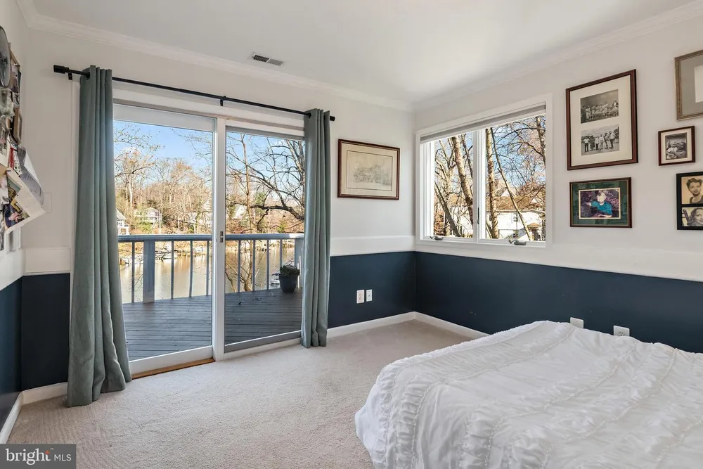 1812 Shore Dr, Annapolis, MD 21401