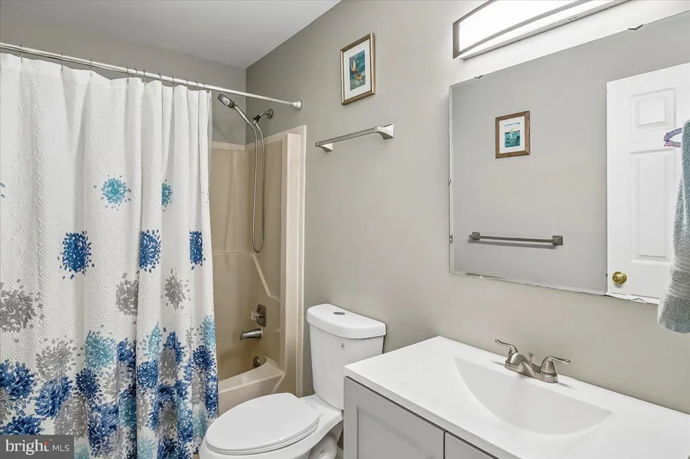 120 Kingswood Rd, Annapolis, MD 21401