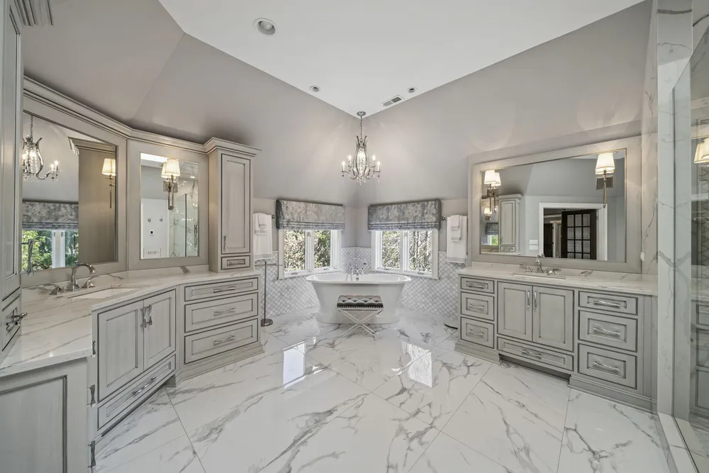 599 Chateaux Bourne Dr, Barrington, IL 60010