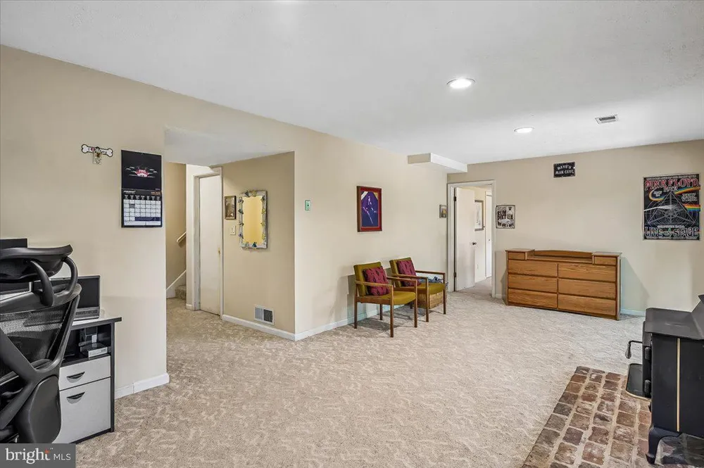 120 Kingswood Rd, Annapolis, MD 21401