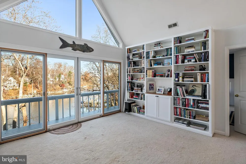 1812 Shore Dr, Annapolis, MD 21401
