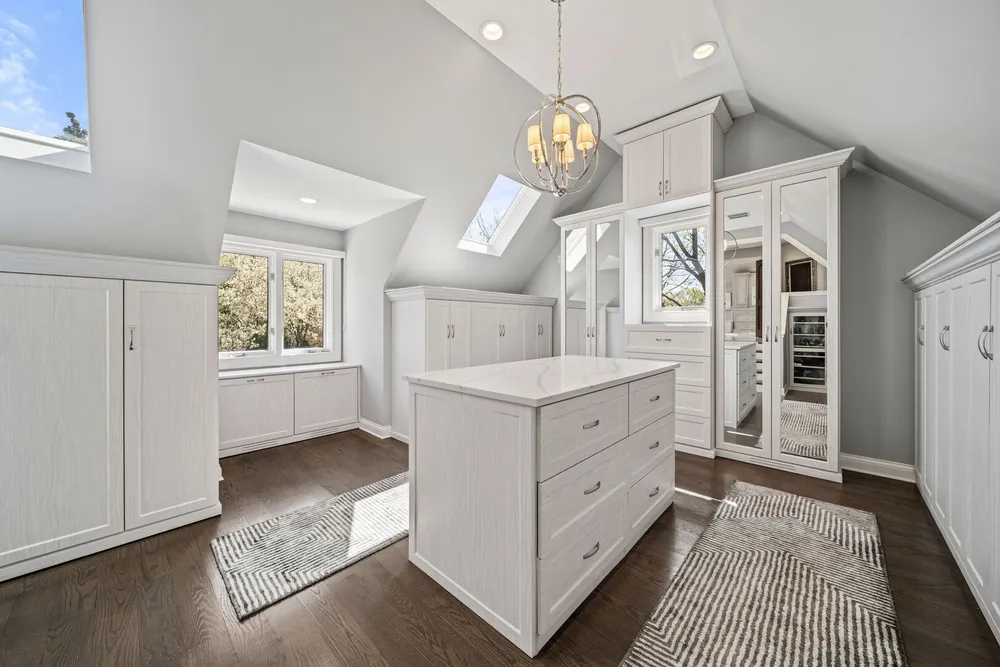 599 Chateaux Bourne Dr, Barrington, IL 60010