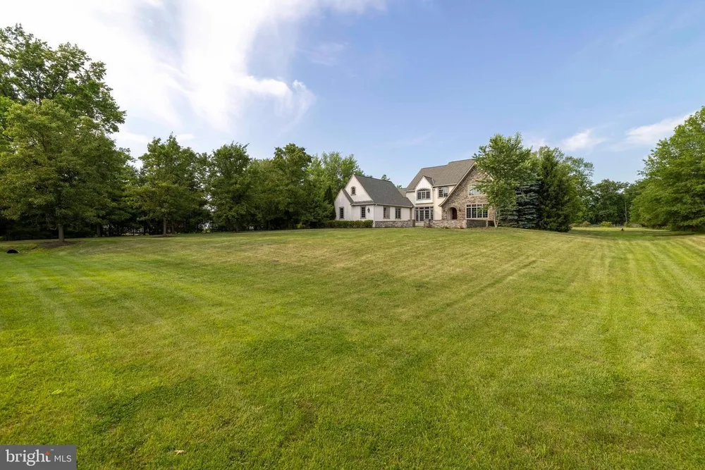 265 Walter Rd, Chalfont, PA 18914