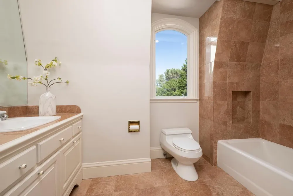 225 Tobin Clark Dr, Hillsborough, CA 94010