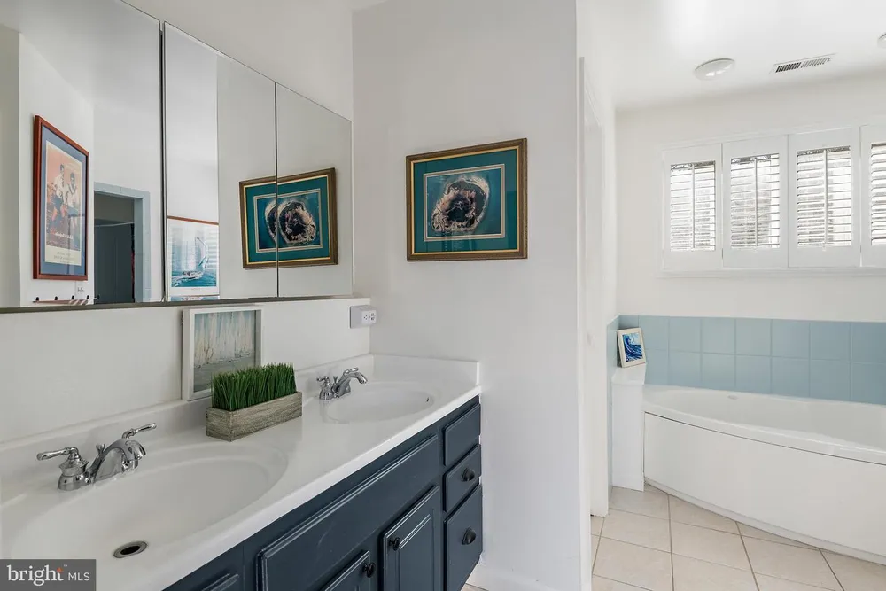 1812 Shore Dr, Annapolis, MD 21401