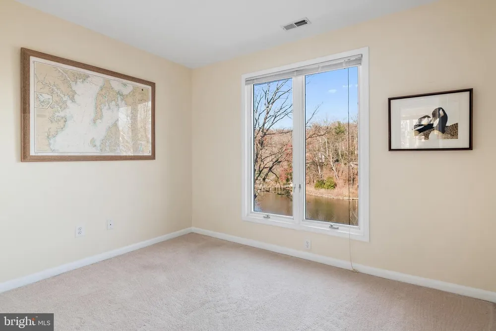 1812 Shore Dr, Annapolis, MD 21401