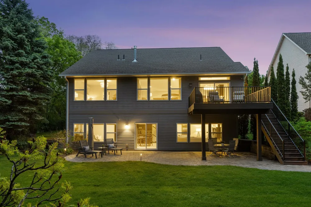 14 Beebe Ave, Mendota Heights, MN 55118
