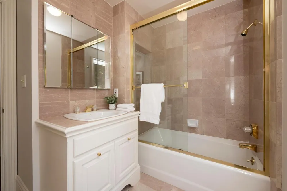 225 Tobin Clark Dr, Hillsborough, CA 94010