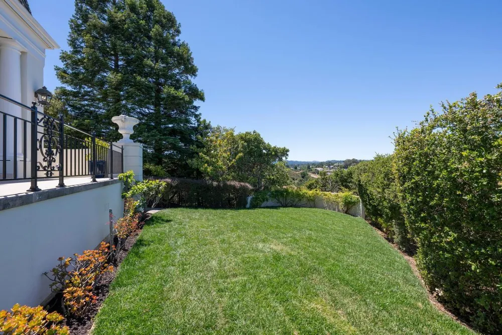 225 Tobin Clark Dr, Hillsborough, CA 94010