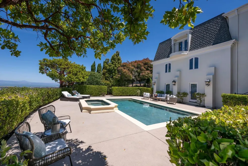 225 Tobin Clark Dr, Hillsborough, CA 94010