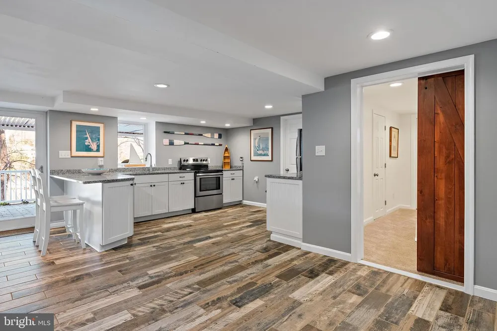 1812 Shore Dr, Annapolis, MD 21401