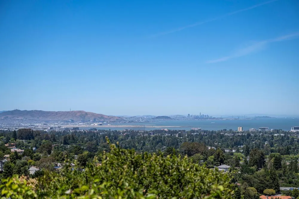 225 Tobin Clark Dr, Hillsborough, CA 94010