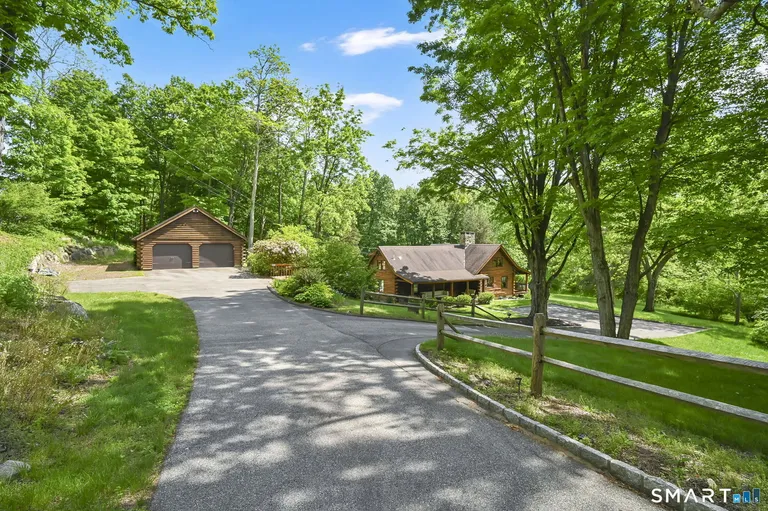 235 Middle Haddam Rd, East Hampton, CT 06424