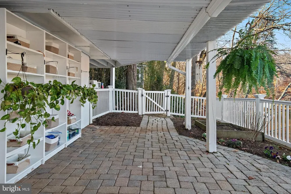 1812 Shore Dr, Annapolis, MD 21401