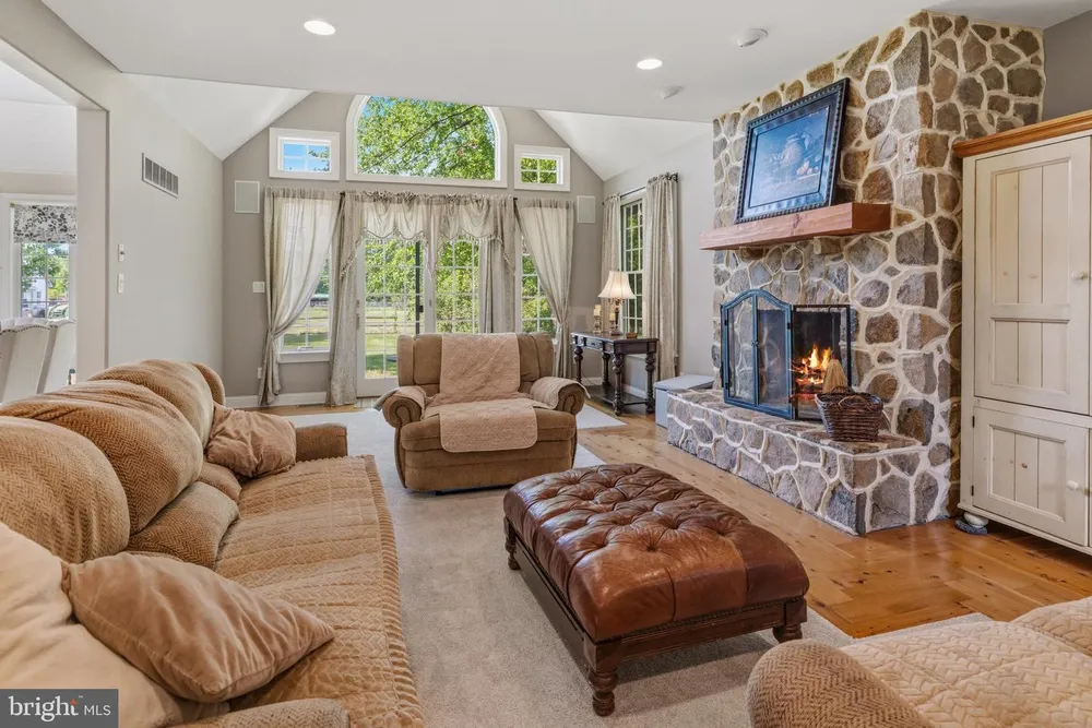 265 Walter Rd, Chalfont, PA 18914