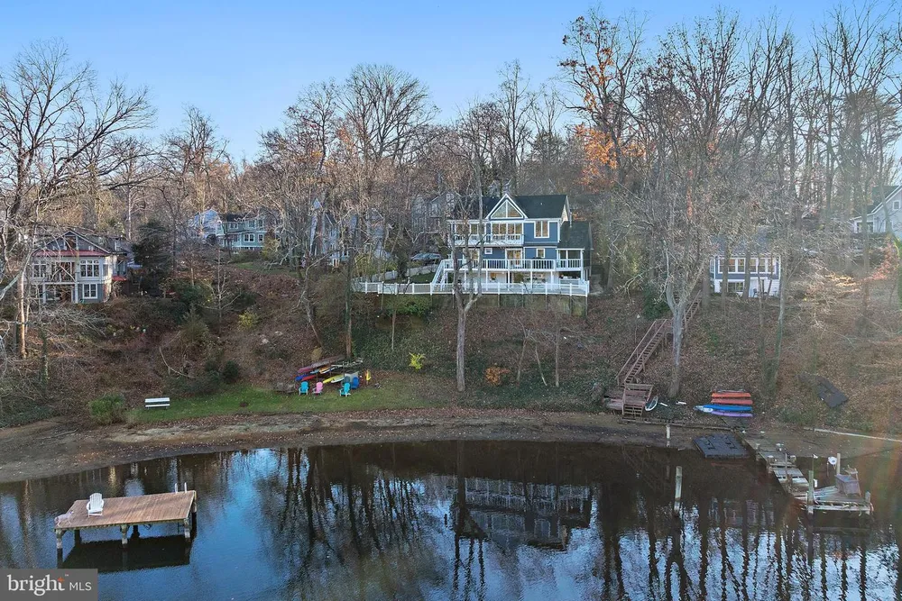 1812 Shore Dr, Annapolis, MD 21401