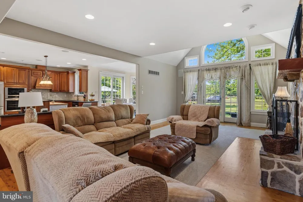 265 Walter Rd, Chalfont, PA 18914