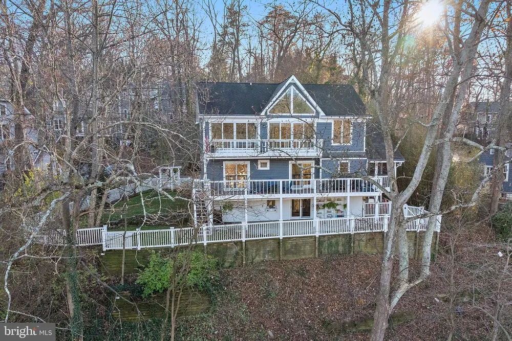 1812 Shore Dr, Annapolis, MD 21401