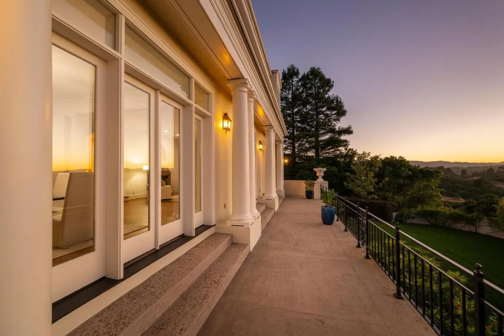 225 Tobin Clark Dr, Hillsborough, CA 94010