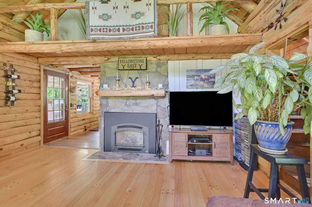 235 Middle Haddam Rd, East Hampton, CT 06424