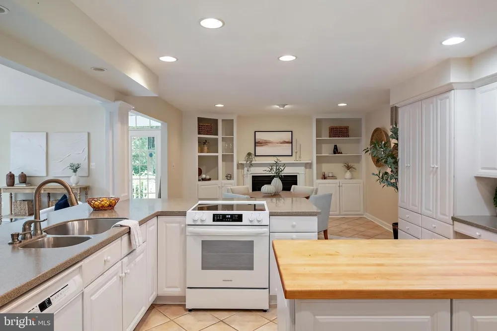 2 Tolson St, Annapolis, MD 21401