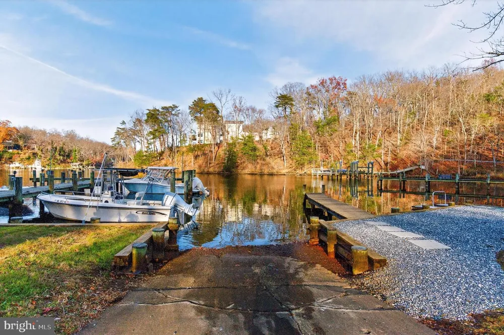 1812 Shore Dr, Annapolis, MD 21401