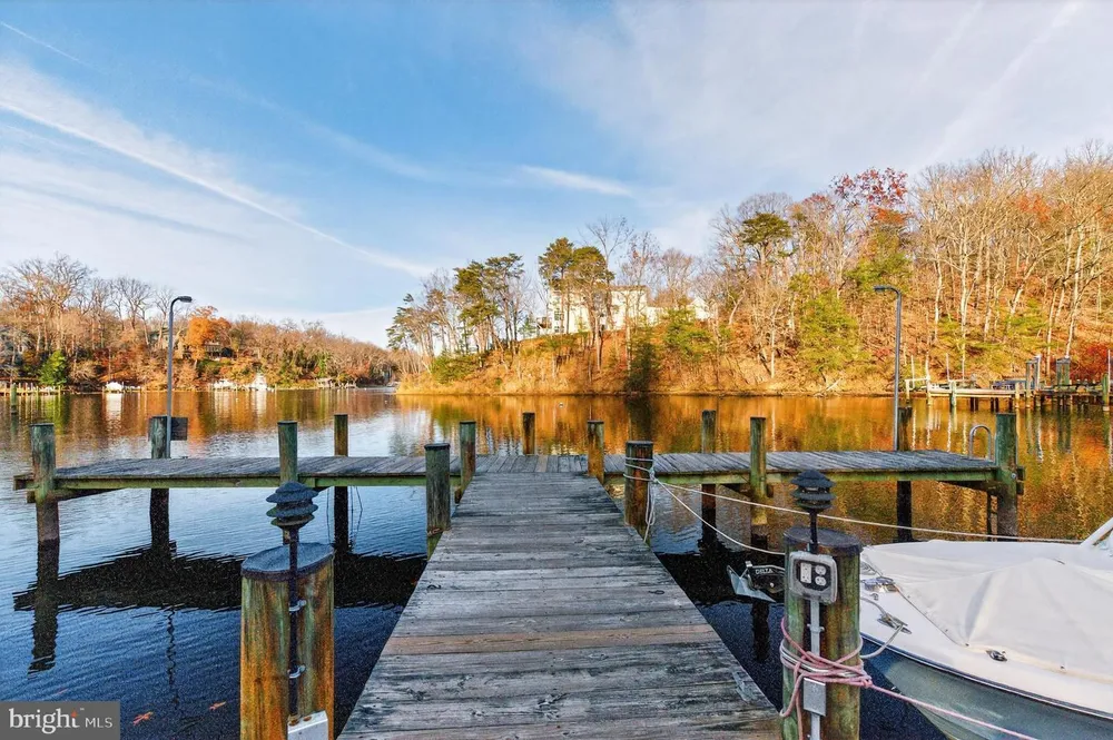 1812 Shore Dr, Annapolis, MD 21401