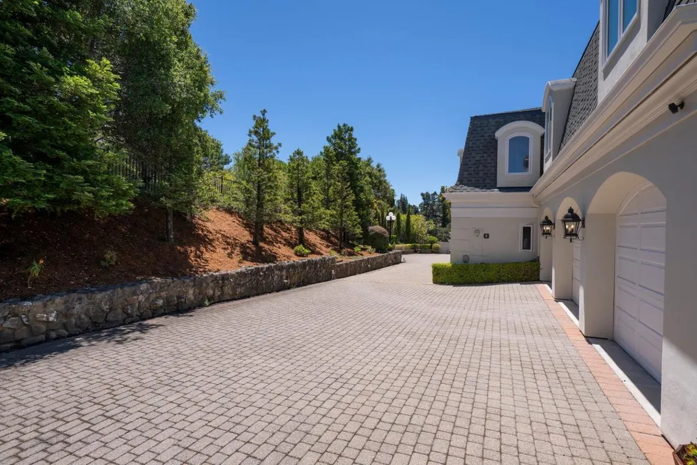 225 Tobin Clark Dr, Hillsborough, CA 94010