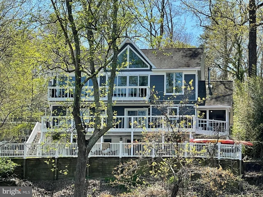 1812 Shore Dr, Annapolis, MD 21401