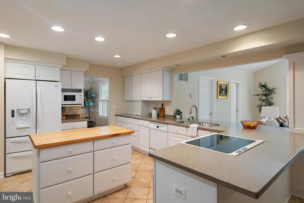 2 Tolson St, Annapolis, MD 21401