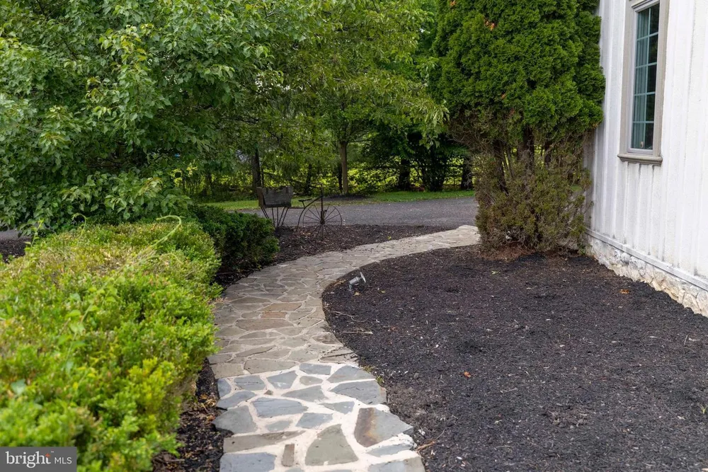 265 Walter Rd, Chalfont, PA 18914