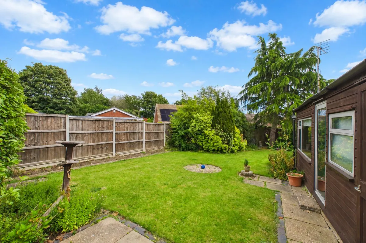 2 bedroom property for sale in Richmond Rise, Reepham, Norwich - Guide ...