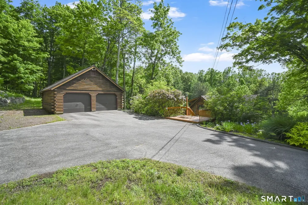 235 Middle Haddam Rd, East Hampton, CT 06424