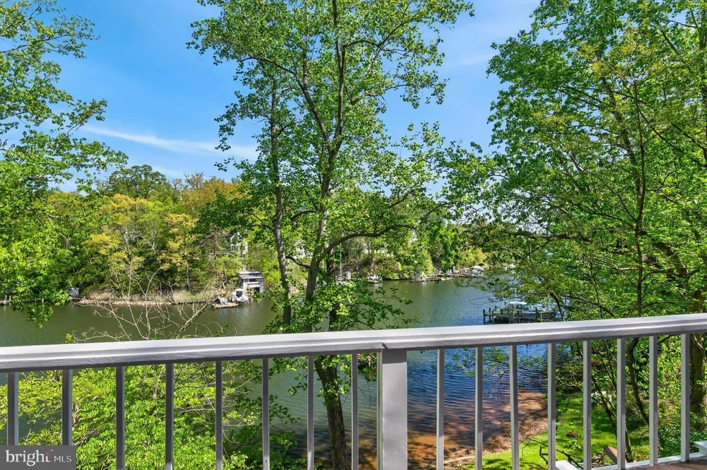 1812 Shore Dr, Annapolis, MD 21401