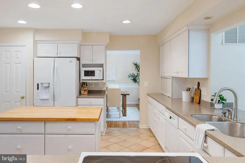 2 Tolson St, Annapolis, MD 21401