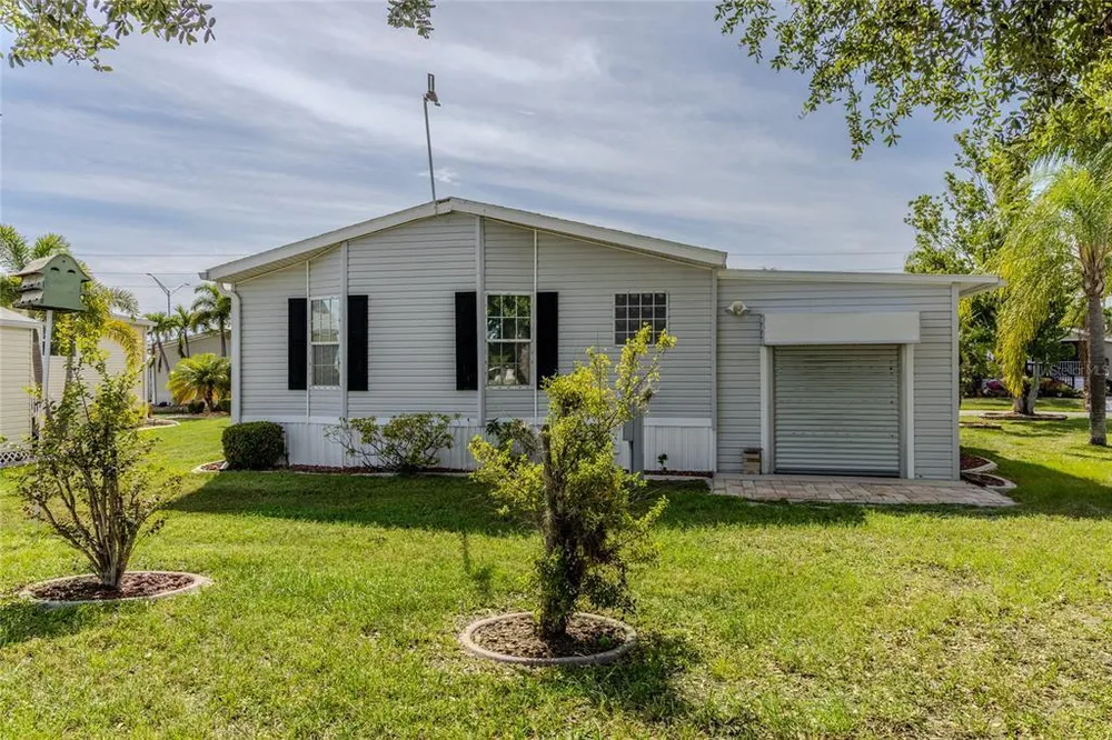 2100 Kings Hwy, Port Charlotte, FL 33980