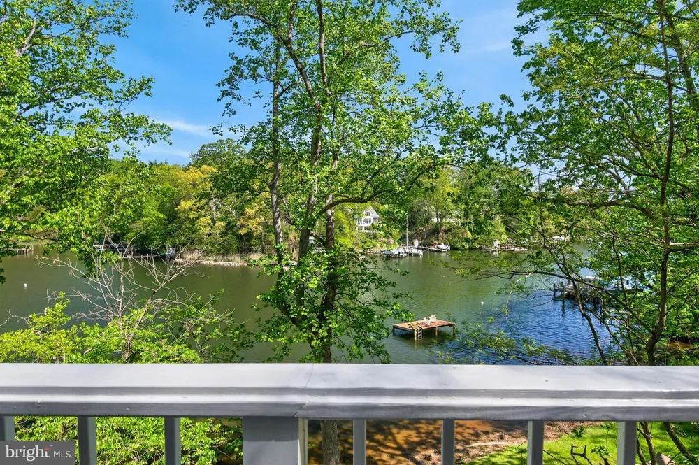 1812 Shore Dr, Annapolis, MD 21401
