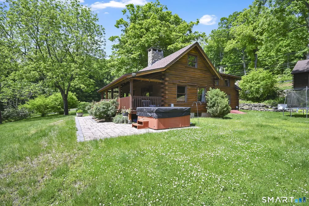 235 Middle Haddam Rd, East Hampton, CT 06424