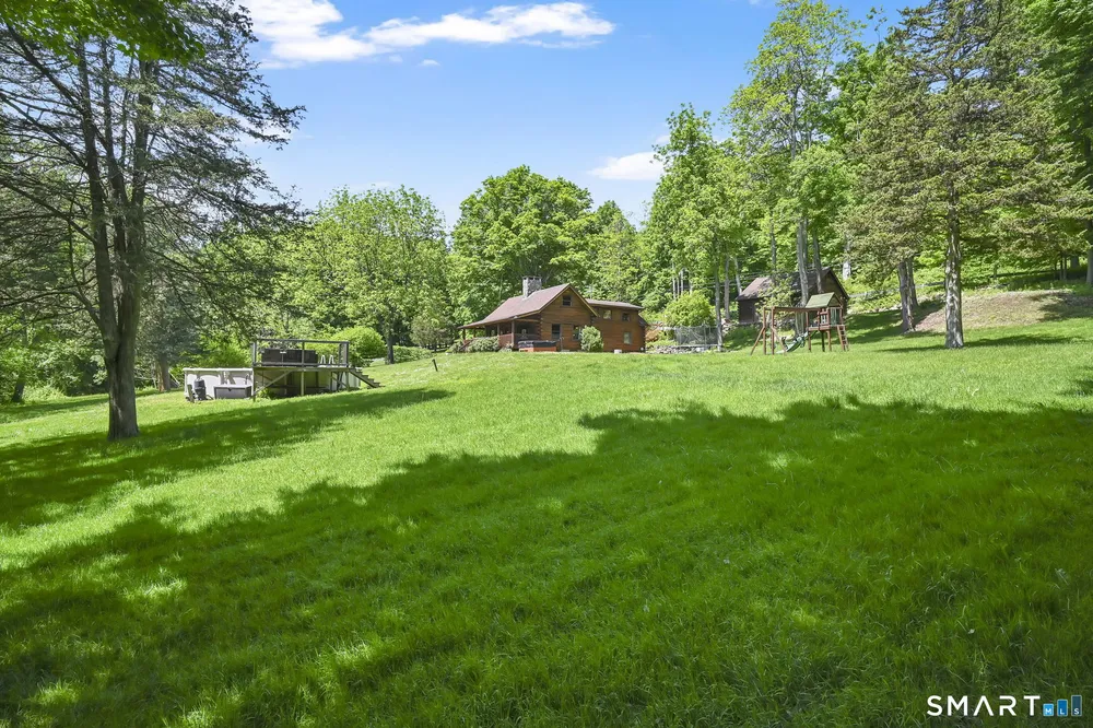 235 Middle Haddam Rd, East Hampton, CT 06424