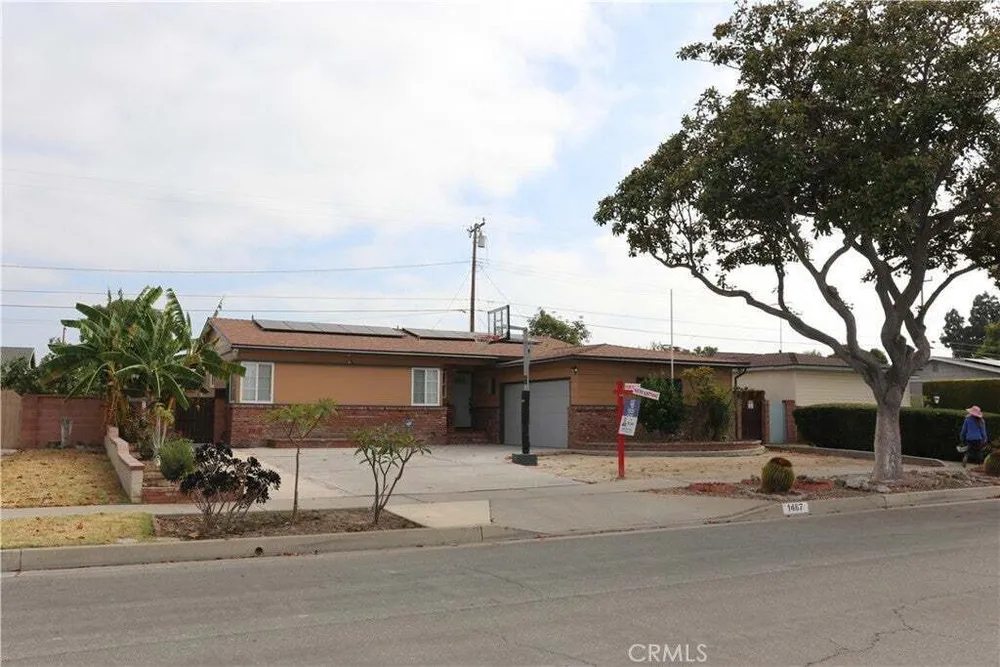 1467 W Roberta Ave, Fullerton, CA 92833