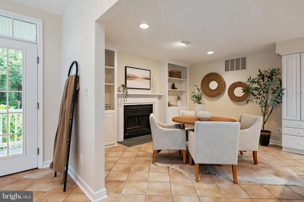 2 Tolson St, Annapolis, MD 21401