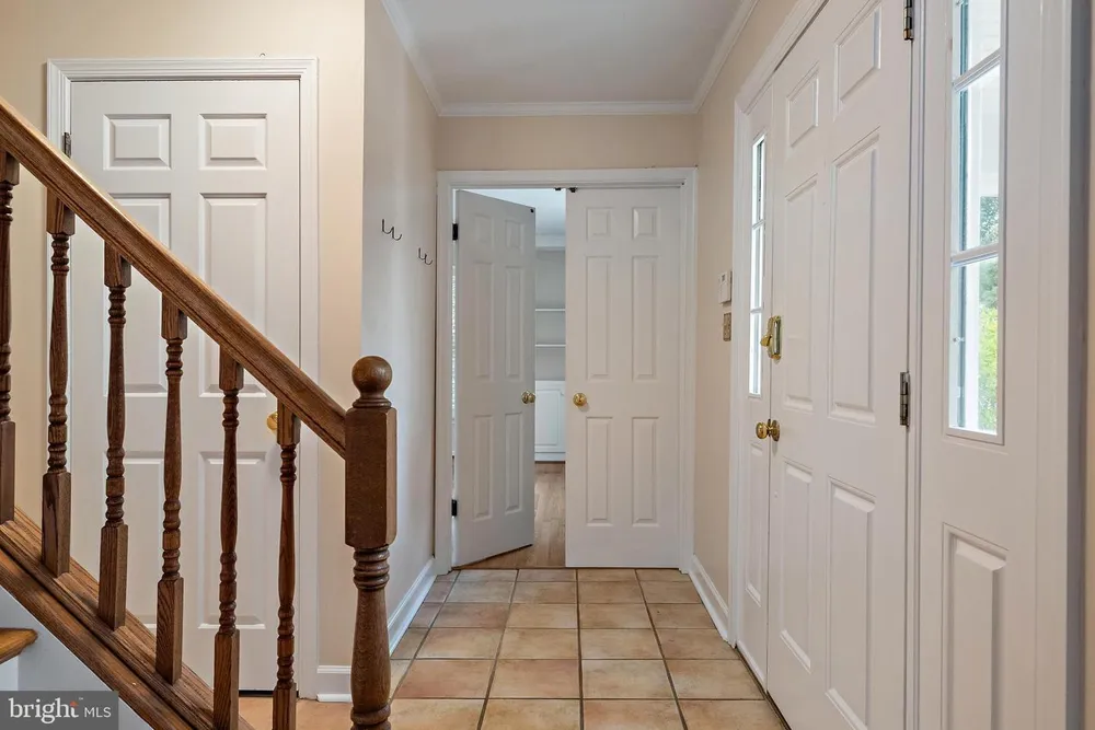 2 Tolson St, Annapolis, MD 21401