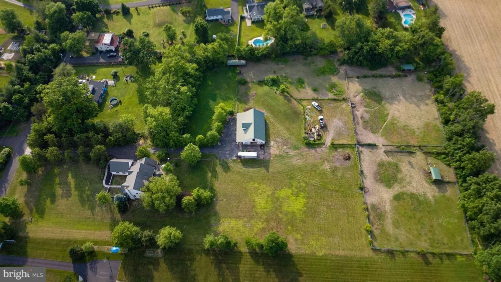 265 Walter Rd, Chalfont, PA 18914