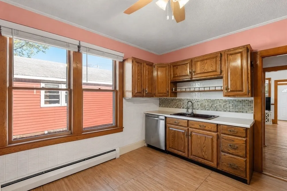 745 Park Ave, Revere, MA 02151