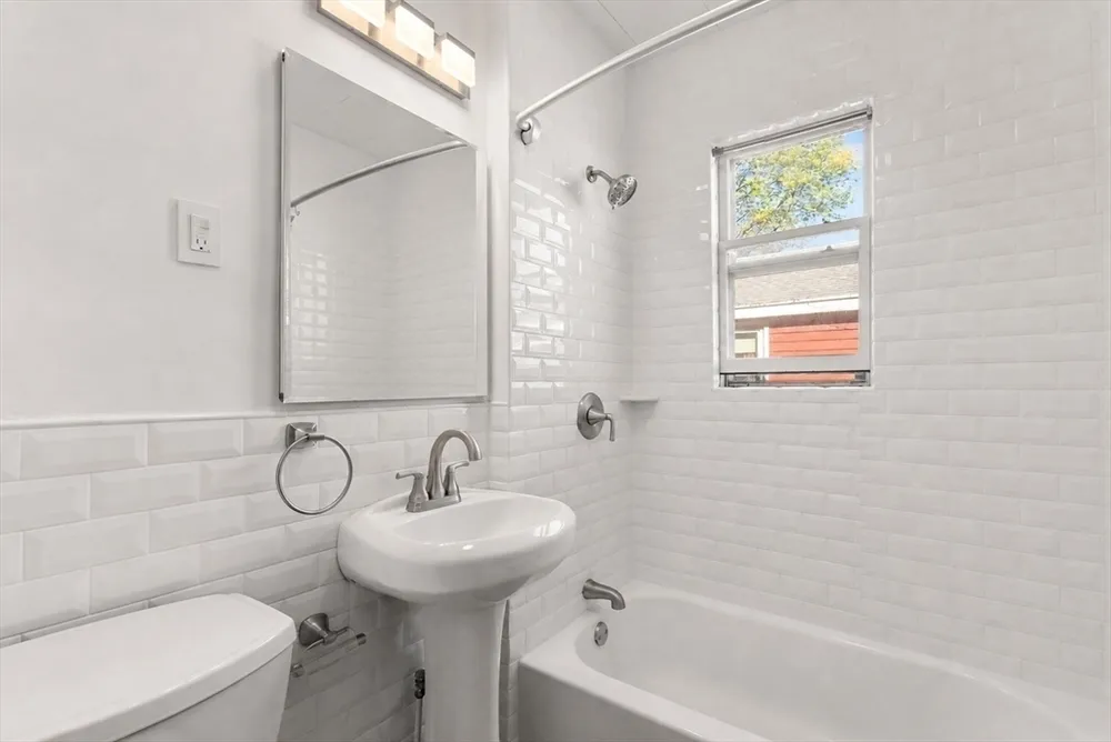 745 Park Ave, Revere, MA 02151