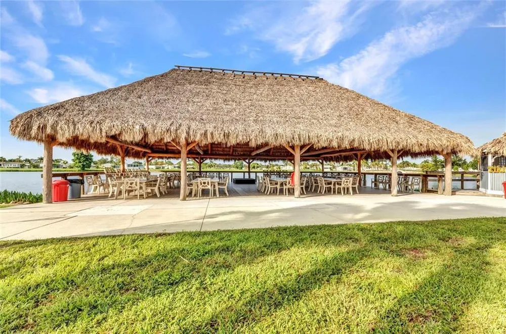 2100 Kings Hwy, Port Charlotte, FL 33980