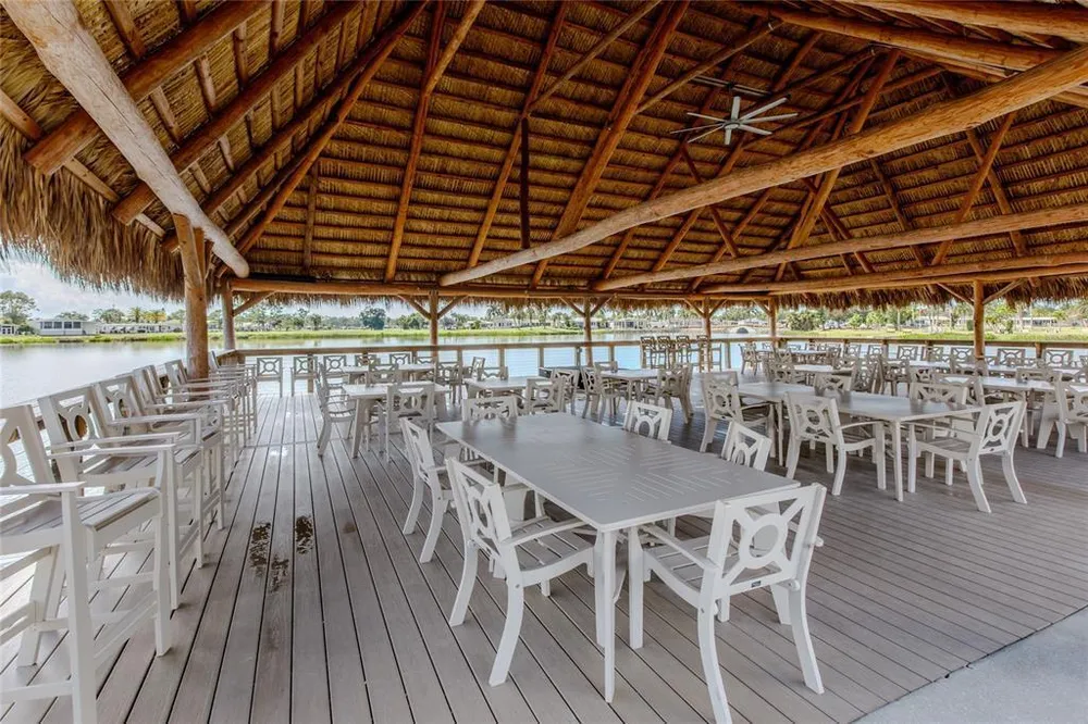2100 Kings Hwy, Port Charlotte, FL 33980