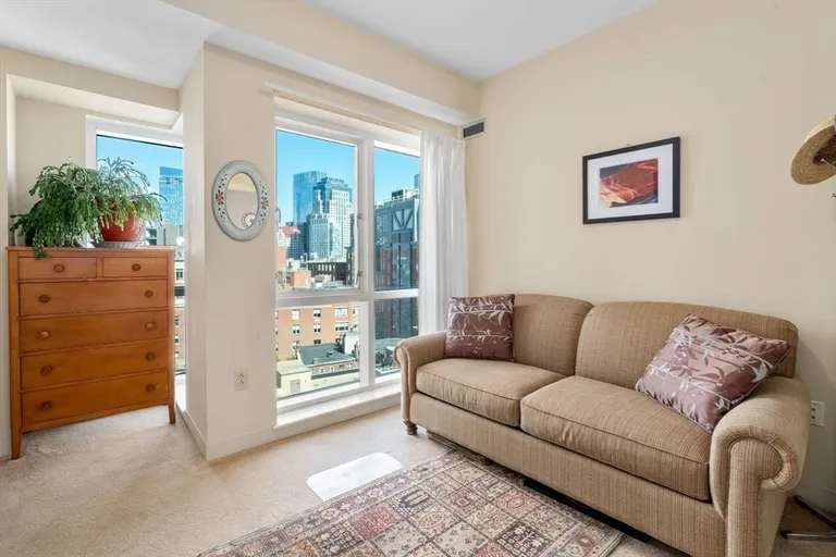 1 Nassau St, Boston, MA 02111