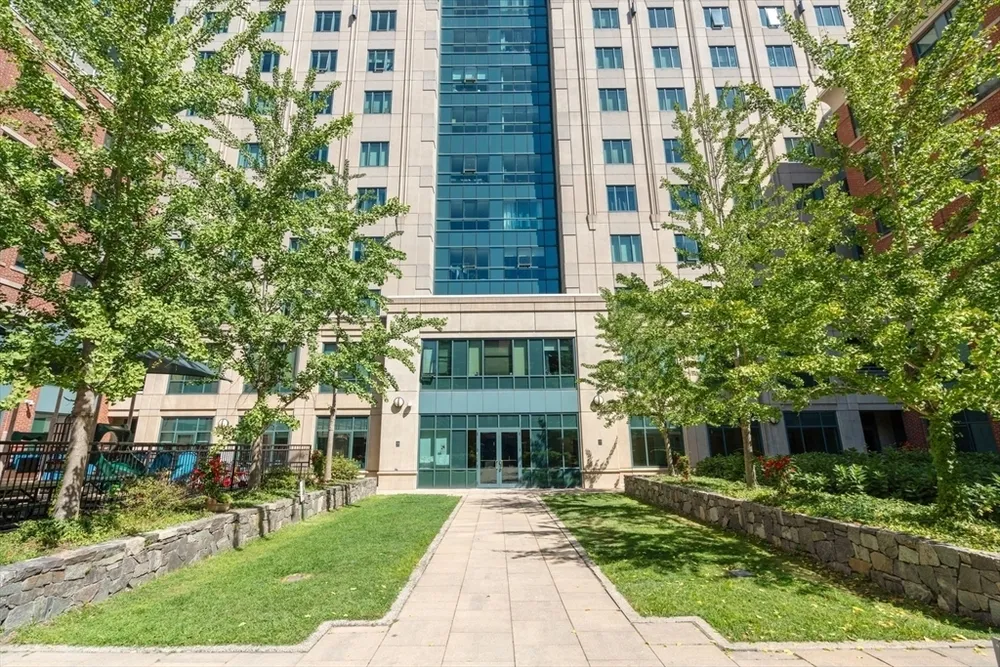 1 Nassau St, Boston, MA 02111