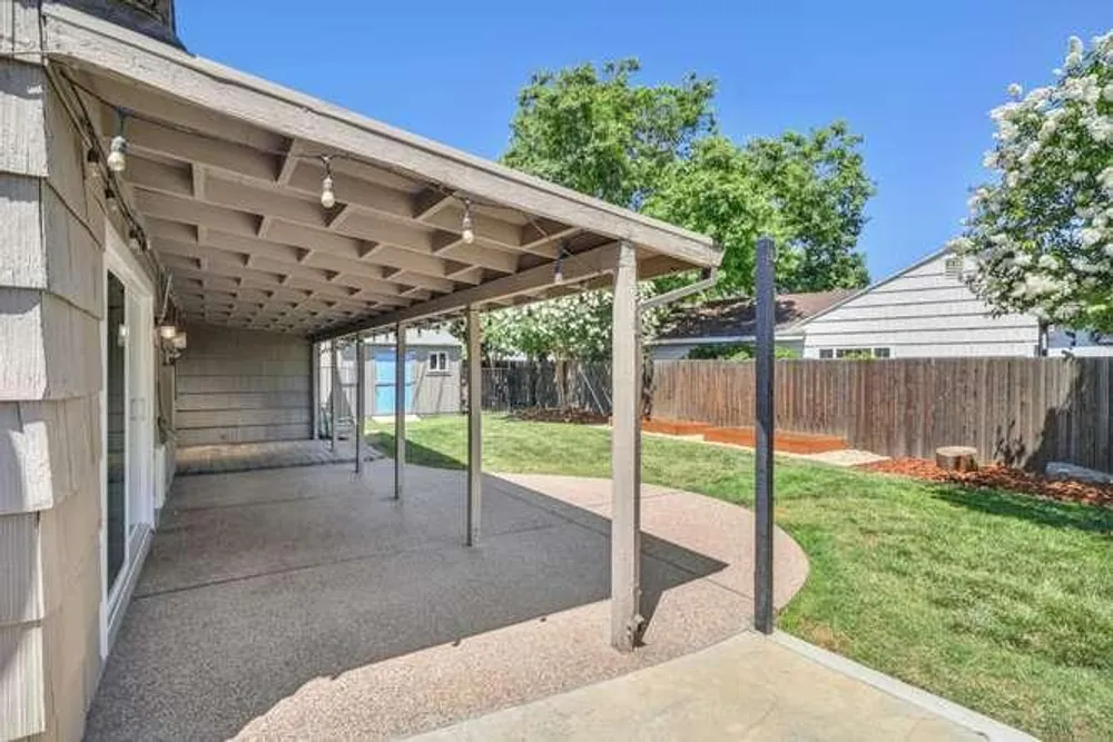 2228 Morse Ave, Sacramento, CA 95825